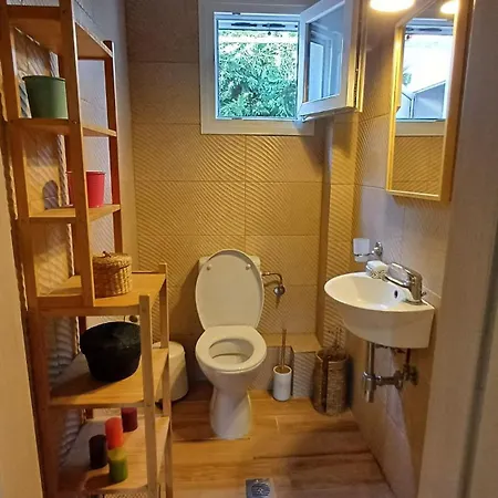 Seaside Boutique Villa Rosee 普拉卡利特索罗